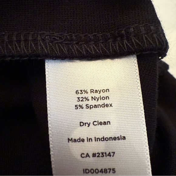 Talbots Black and White Sleeveless Dress/ Sheath NWT Size 8 petite Bust - Picture 6 of 13